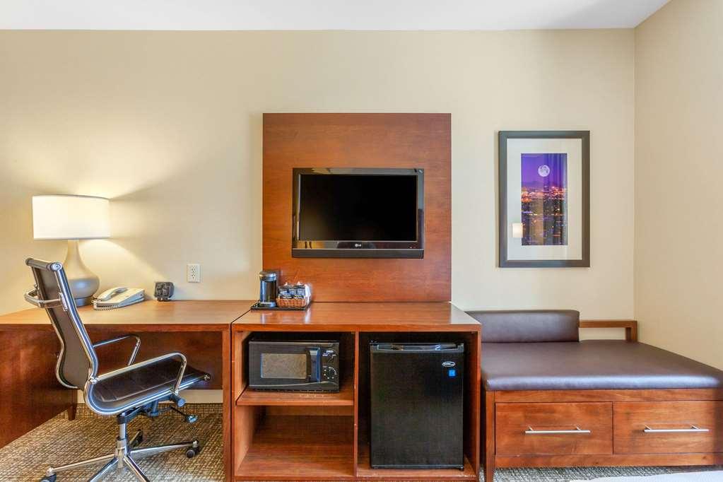 Comfort - State Farm Stadium Area Hotel 3*